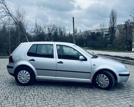 Серый Фольксваген Гольф, объемом двигателя 1.6 л и пробегом 316 тыс. км за 3350 $, фото 7 на Automoto.ua