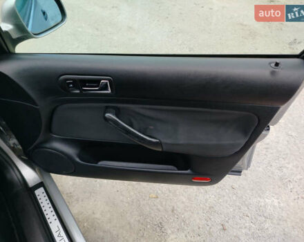 Серый Фольксваген Гольф, объемом двигателя 1.39 л и пробегом 225 тыс. км за 3599 $, фото 7 на Automoto.ua