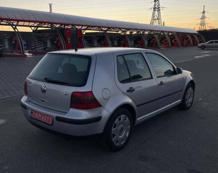 Серый Фольксваген Гольф, объемом двигателя 1.6 л и пробегом 155 тыс. км за 4800 $, фото 4 на Automoto.ua