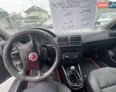 Серый Фольксваген Гольф, объемом двигателя 1.6 л и пробегом 338 тыс. км за 3000 $, фото 3 на Automoto.ua