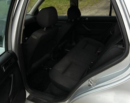 Серый Фольксваген Гольф, объемом двигателя 1.9 л и пробегом 233 тыс. км за 2100 $, фото 6 на Automoto.ua