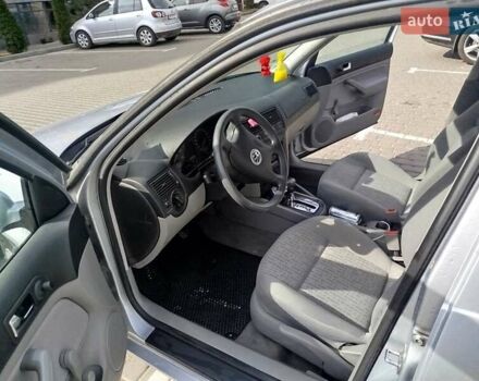 Серый Фольксваген Гольф, объемом двигателя 1.6 л и пробегом 147 тыс. км за 4800 $, фото 4 на Automoto.ua