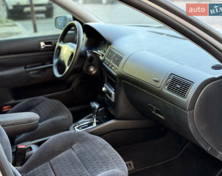 Сірий Фольксваген Гольф, об'ємом двигуна 1.6 л та пробігом 168 тис. км за 5500 $, фото 30 на Automoto.ua