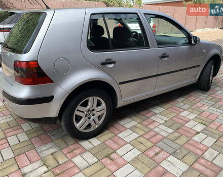 Серый Фольксваген Гольф, объемом двигателя 1.39 л и пробегом 170 тыс. км за 4500 $, фото 4 на Automoto.ua