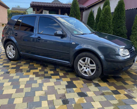 Серый Фольксваген Гольф, объемом двигателя 1.6 л и пробегом 206 тыс. км за 4000 $, фото 1 на Automoto.ua