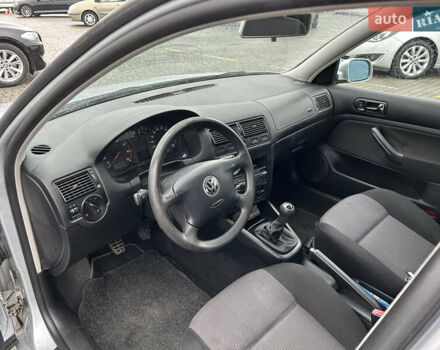 Сірий Фольксваген Гольф, об'ємом двигуна 1.39 л та пробігом 239 тис. км за 4200 $, фото 7 на Automoto.ua