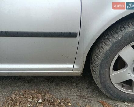 Серый Фольксваген Гольф, объемом двигателя 1.39 л и пробегом 235 тыс. км за 4000 $, фото 6 на Automoto.ua