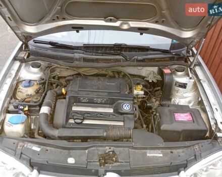 Серый Фольксваген Гольф, объемом двигателя 1.39 л и пробегом 299 тыс. км за 4500 $, фото 25 на Automoto.ua