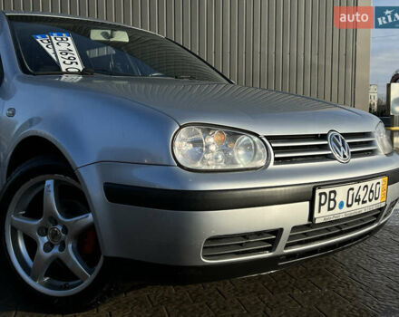 Серый Фольксваген Гольф, объемом двигателя 1.6 л и пробегом 228 тыс. км за 3950 $, фото 8 на Automoto.ua