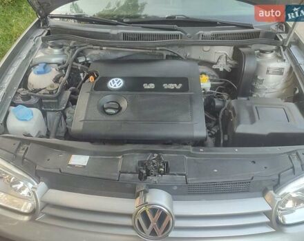 Серый Фольксваген Гольф, объемом двигателя 1.6 л и пробегом 203 тыс. км за 5000 $, фото 22 на Automoto.ua
