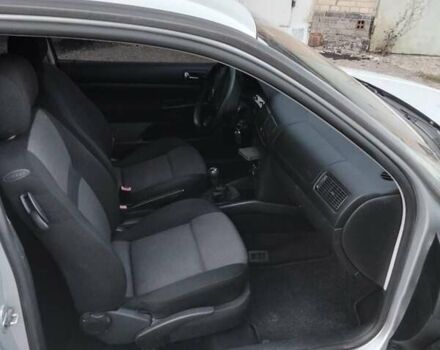 Серый Фольксваген Гольф, объемом двигателя 1.39 л и пробегом 202 тыс. км за 3999 $, фото 6 на Automoto.ua