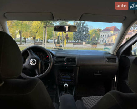 Серый Фольксваген Гольф, объемом двигателя 1.6 л и пробегом 260 тыс. км за 4400 $, фото 8 на Automoto.ua