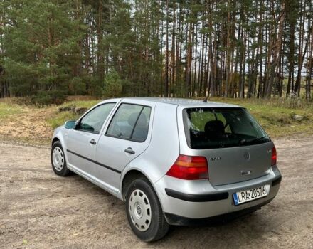 Серый Фольксваген Гольф, объемом двигателя 1.9 л и пробегом 233 тыс. км за 2100 $, фото 4 на Automoto.ua