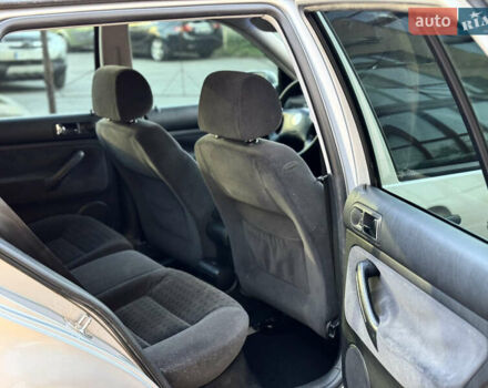 Сірий Фольксваген Гольф, об'ємом двигуна 1.6 л та пробігом 168 тис. км за 5500 $, фото 32 на Automoto.ua