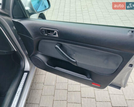 Серый Фольксваген Гольф, объемом двигателя 1.39 л и пробегом 225 тыс. км за 3999 $, фото 11 на Automoto.ua