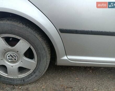 Серый Фольксваген Гольф, объемом двигателя 1.39 л и пробегом 235 тыс. км за 4000 $, фото 2 на Automoto.ua