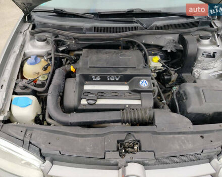 Серый Фольксваген Гольф, объемом двигателя 1.39 л и пробегом 225 тыс. км за 3599 $, фото 26 на Automoto.ua