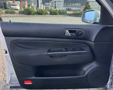 Серый Фольксваген Гольф, объемом двигателя 1.6 л и пробегом 205 тыс. км за 4800 $, фото 9 на Automoto.ua