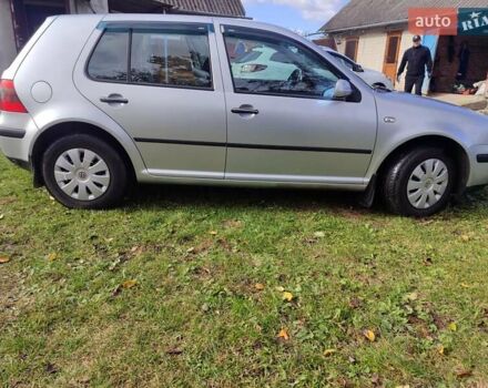 Серый Фольксваген Гольф, объемом двигателя 1.39 л и пробегом 218 тыс. км за 4300 $, фото 3 на Automoto.ua