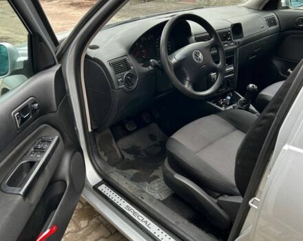 Серый Фольксваген Гольф, объемом двигателя 1.4 л и пробегом 239 тыс. км за 3800 $, фото 3 на Automoto.ua