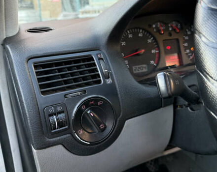 Серый Фольксваген Гольф, объемом двигателя 1.6 л и пробегом 231 тыс. км за 4199 $, фото 20 на Automoto.ua