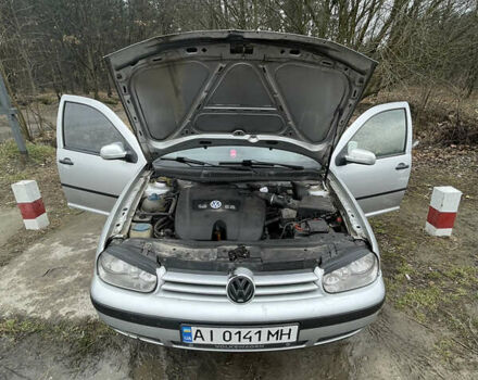 Серый Фольксваген Гольф, объемом двигателя 1.6 л и пробегом 220 тыс. км за 3600 $, фото 4 на Automoto.ua