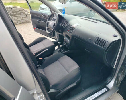 Серый Фольксваген Гольф, объемом двигателя 1.39 л и пробегом 225 тыс. км за 3999 $, фото 15 на Automoto.ua