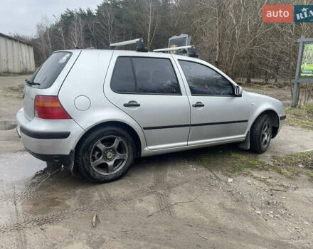 Серый Фольксваген Гольф, объемом двигателя 1.6 л и пробегом 220 тыс. км за 3600 $, фото 3 на Automoto.ua