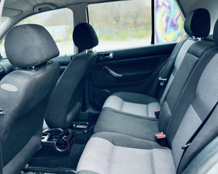 Серый Фольксваген Гольф, объемом двигателя 1.6 л и пробегом 316 тыс. км за 3350 $, фото 22 на Automoto.ua