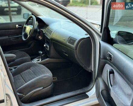 Сірий Фольксваген Гольф, об'ємом двигуна 1.6 л та пробігом 168 тис. км за 5500 $, фото 29 на Automoto.ua