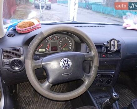 Серый Фольксваген Гольф, объемом двигателя 1.39 л и пробегом 299 тыс. км за 4500 $, фото 18 на Automoto.ua
