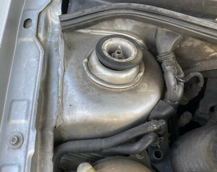 Серый Фольксваген Гольф, объемом двигателя 1.9 л и пробегом 320 тыс. км за 3750 $, фото 27 на Automoto.ua