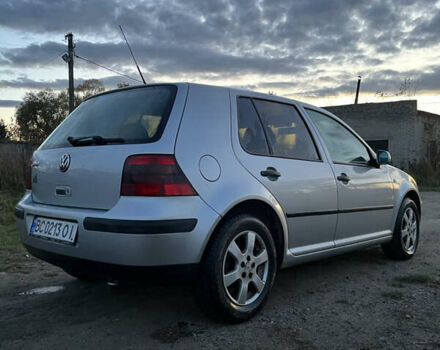 Серый Фольксваген Гольф, объемом двигателя 1.39 л и пробегом 210 тыс. км за 3900 $, фото 3 на Automoto.ua