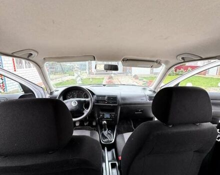 Серый Фольксваген Гольф, объемом двигателя 1.6 л и пробегом 205 тыс. км за 3399 $, фото 12 на Automoto.ua