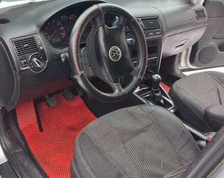 Серый Фольксваген Гольф, объемом двигателя 1.6 л и пробегом 221 тыс. км за 4000 $, фото 4 на Automoto.ua