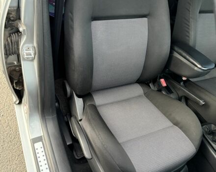 Серый Фольксваген Гольф, объемом двигателя 1.6 л и пробегом 278 тыс. км за 4750 $, фото 3 на Automoto.ua