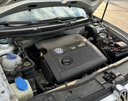 Серый Фольксваген Гольф, объемом двигателя 1.6 л и пробегом 300 тыс. км за 3800 $, фото 14 на Automoto.ua