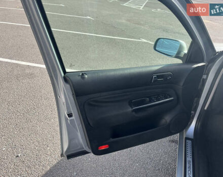 Сірий Фольксваген Гольф, об'ємом двигуна 1.39 л та пробігом 250 тис. км за 3950 $, фото 13 на Automoto.ua