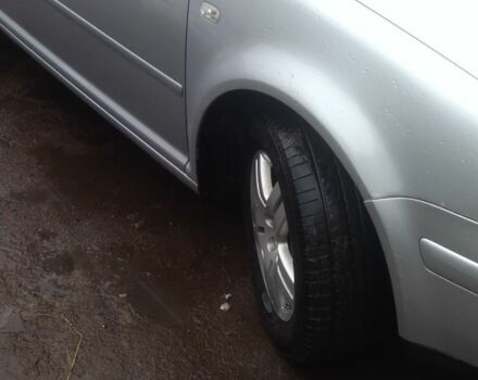 Серый Фольксваген Гольф, объемом двигателя 1.6 л и пробегом 250 тыс. км за 4000 $, фото 2 на Automoto.ua