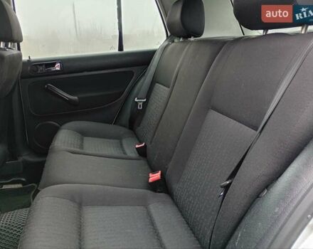 Сірий Фольксваген Гольф, об'ємом двигуна 1.6 л та пробігом 276 тис. км за 3299 $, фото 8 на Automoto.ua