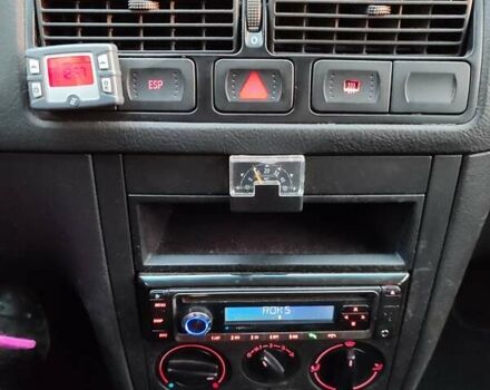 Сірий Фольксваген Гольф, об'ємом двигуна 1.39 л та пробігом 96 тис. км за 4600 $, фото 69 на Automoto.ua