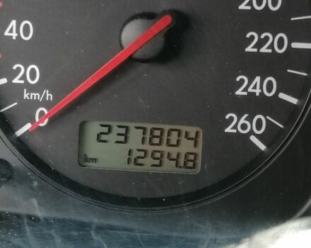 Серый Фольксваген Гольф, объемом двигателя 1.6 л и пробегом 238 тыс. км за 4043 $, фото 5 на Automoto.ua