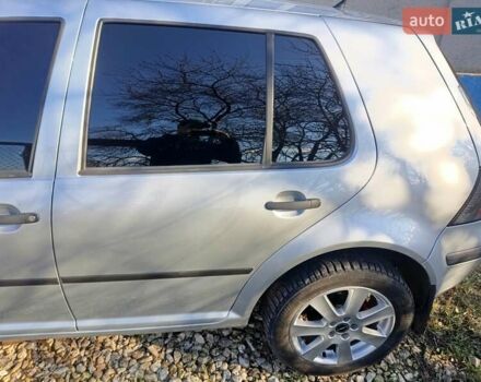 Серый Фольксваген Гольф, объемом двигателя 1.6 л и пробегом 177 тыс. км за 5000 $, фото 3 на Automoto.ua