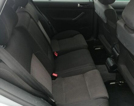 Серый Фольксваген Гольф, объемом двигателя 1.6 л и пробегом 238 тыс. км за 4043 $, фото 3 на Automoto.ua