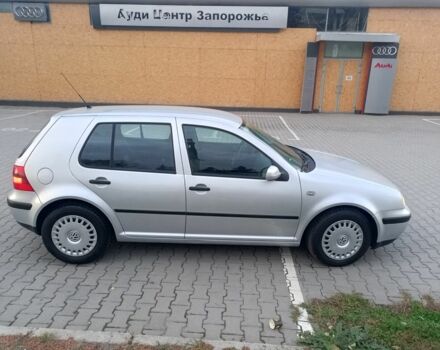 Серый Фольксваген Гольф, объемом двигателя 1.6 л и пробегом 206 тыс. км за 5150 $, фото 2 на Automoto.ua