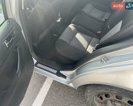 Серый Фольксваген Гольф, объемом двигателя 1.39 л и пробегом 245 тыс. км за 3190 $, фото 9 на Automoto.ua