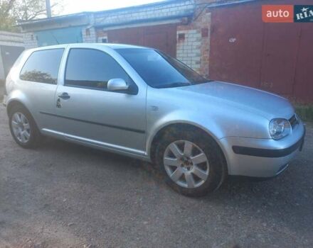 Серый Фольксваген Гольф, объемом двигателя 1.4 л и пробегом 258 тыс. км за 3800 $, фото 1 на Automoto.ua