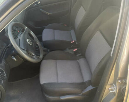 Серый Фольксваген Гольф, объемом двигателя 1.39 л и пробегом 264 тыс. км за 4500 $, фото 19 на Automoto.ua