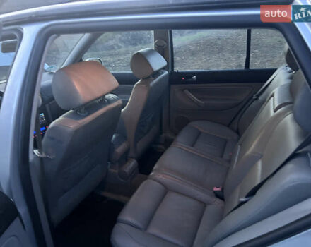 Серый Фольксваген Гольф, объемом двигателя 1.6 л и пробегом 295 тыс. км за 4500 $, фото 8 на Automoto.ua