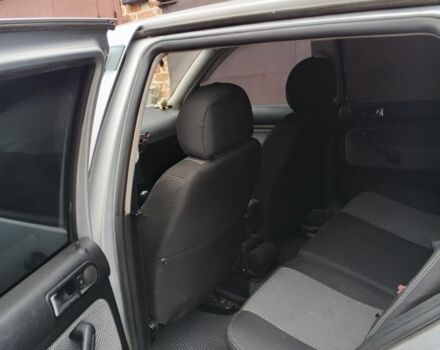 Серый Фольксваген Гольф, объемом двигателя 1.9 л и пробегом 310 тыс. км за 4500 $, фото 1 на Automoto.ua